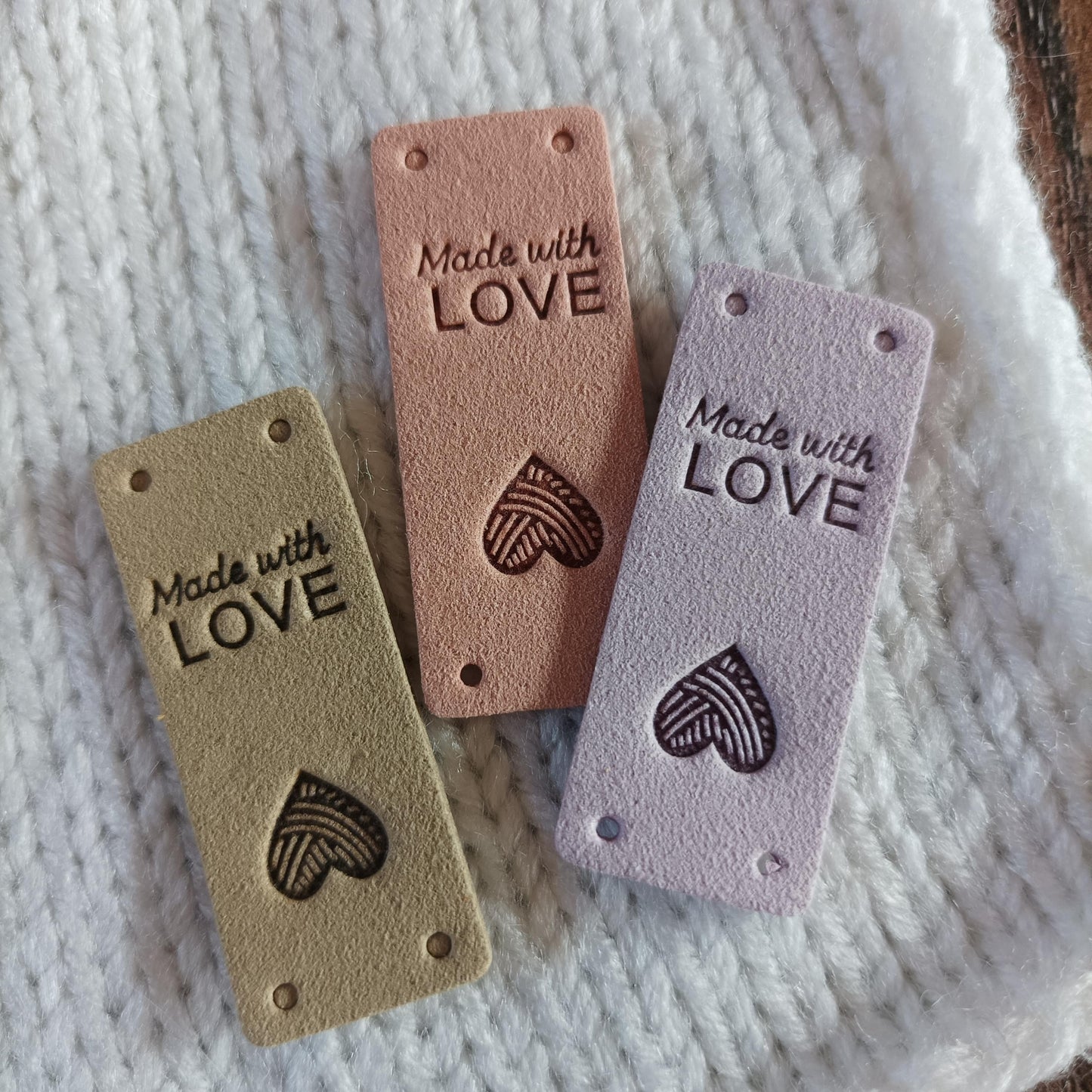 Drei Label zum Aufnähen im Set | Motiv Made with LOVE helle Töne