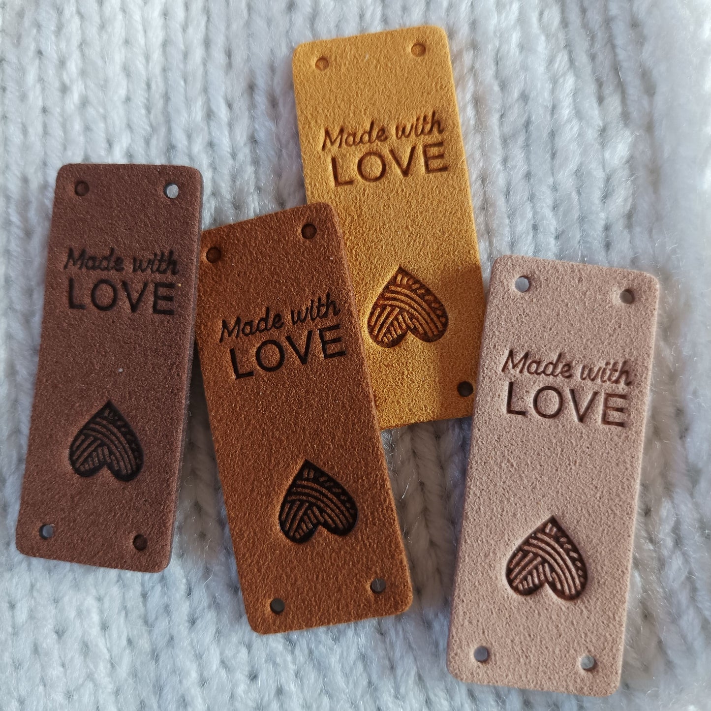 Vier Label zum Aufnähen im Set | Motiv Made with LOVE Brauntöne
