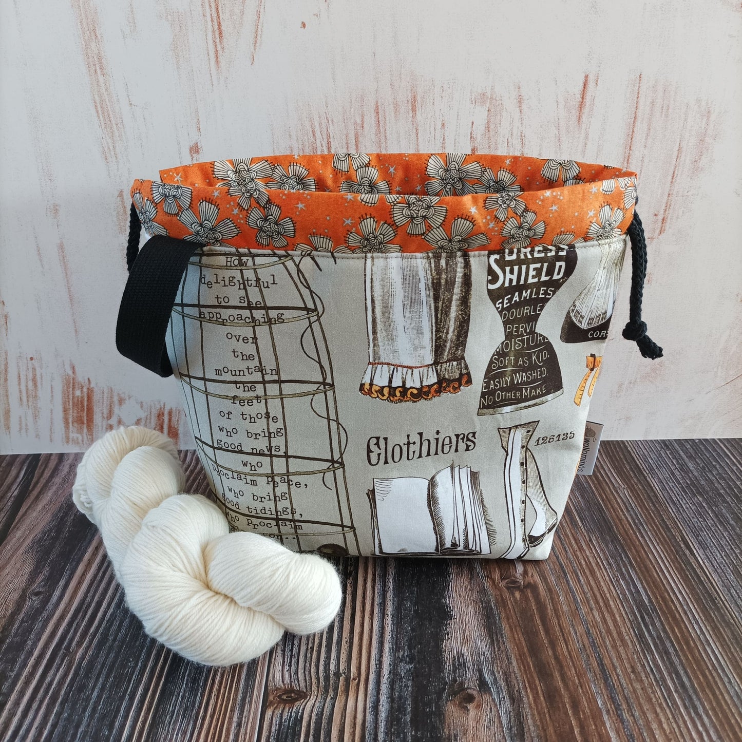 Projekttasche mit Kordelzug Größe S | Motiv Queen of Ween Halloween
