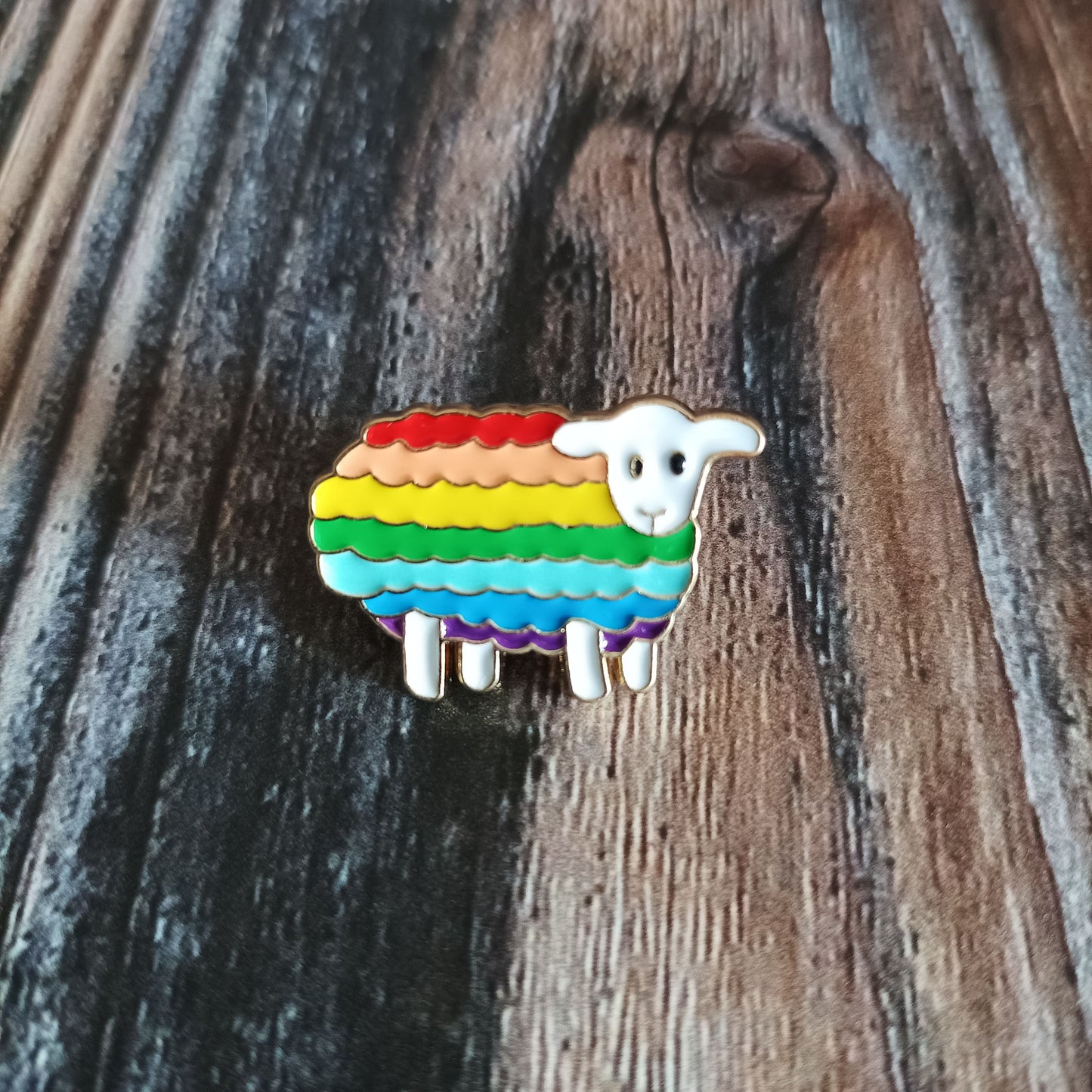 Emaille Pin | Motiv Regenbogenschaf