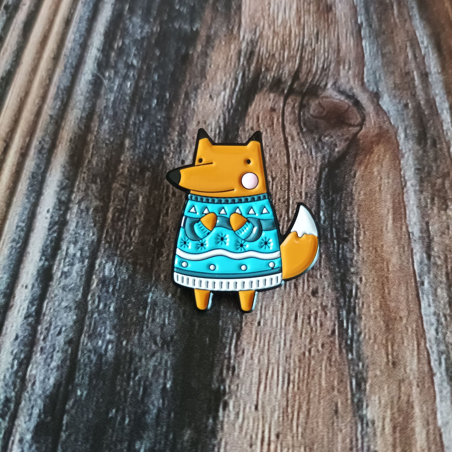 Emaille Pin | Motiv Fuchs mit Pullover