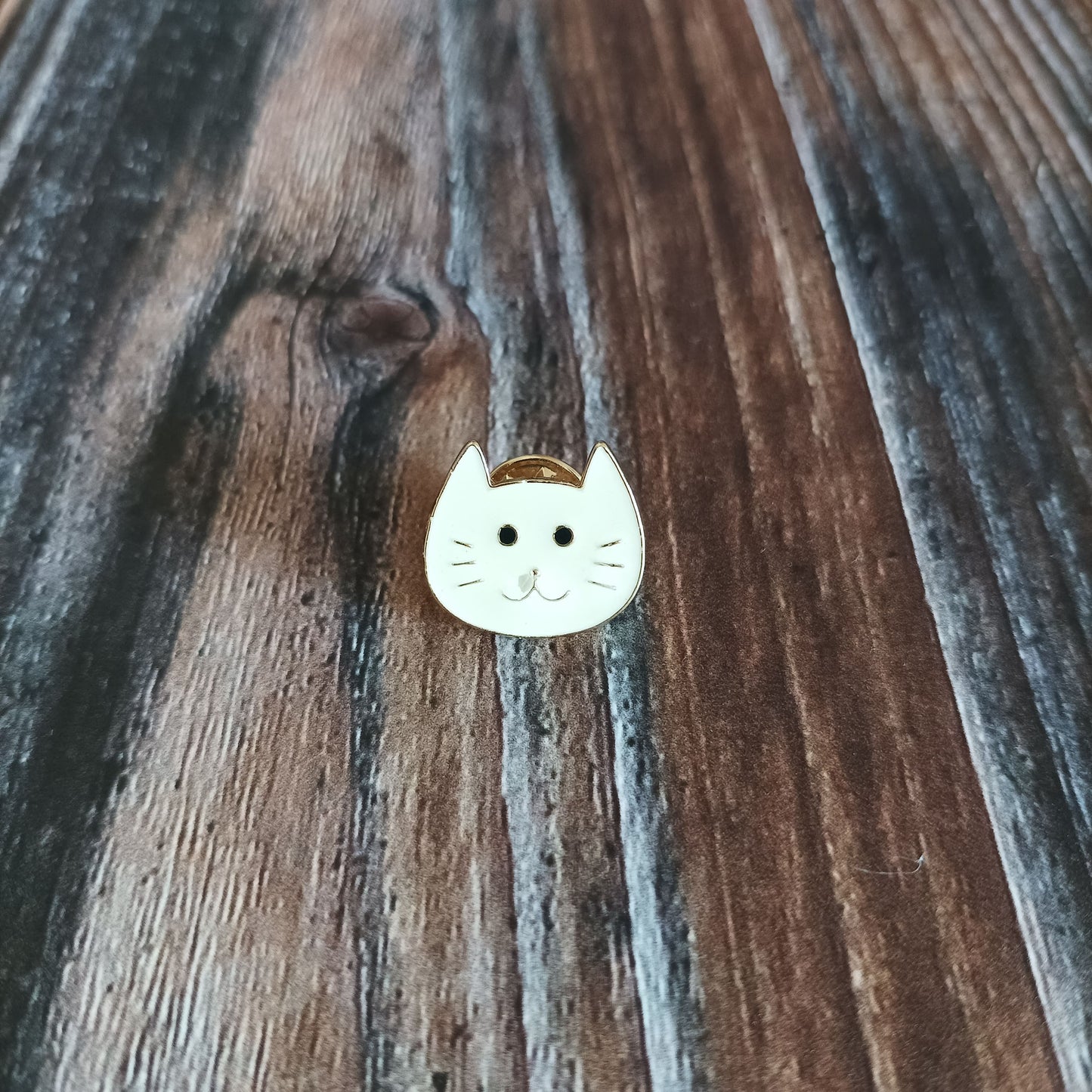 Emaille Pin | Motiv Katzenkopf creme