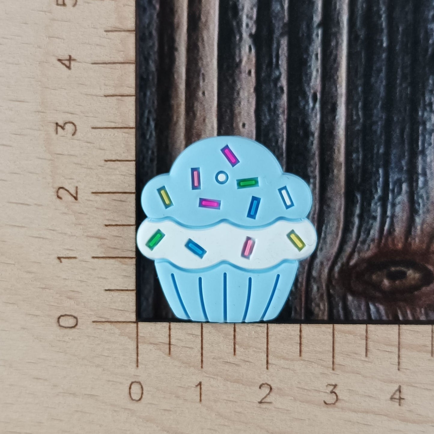 Zwei Maschenstopper aus Silikon | Motiv Cupcakes blau