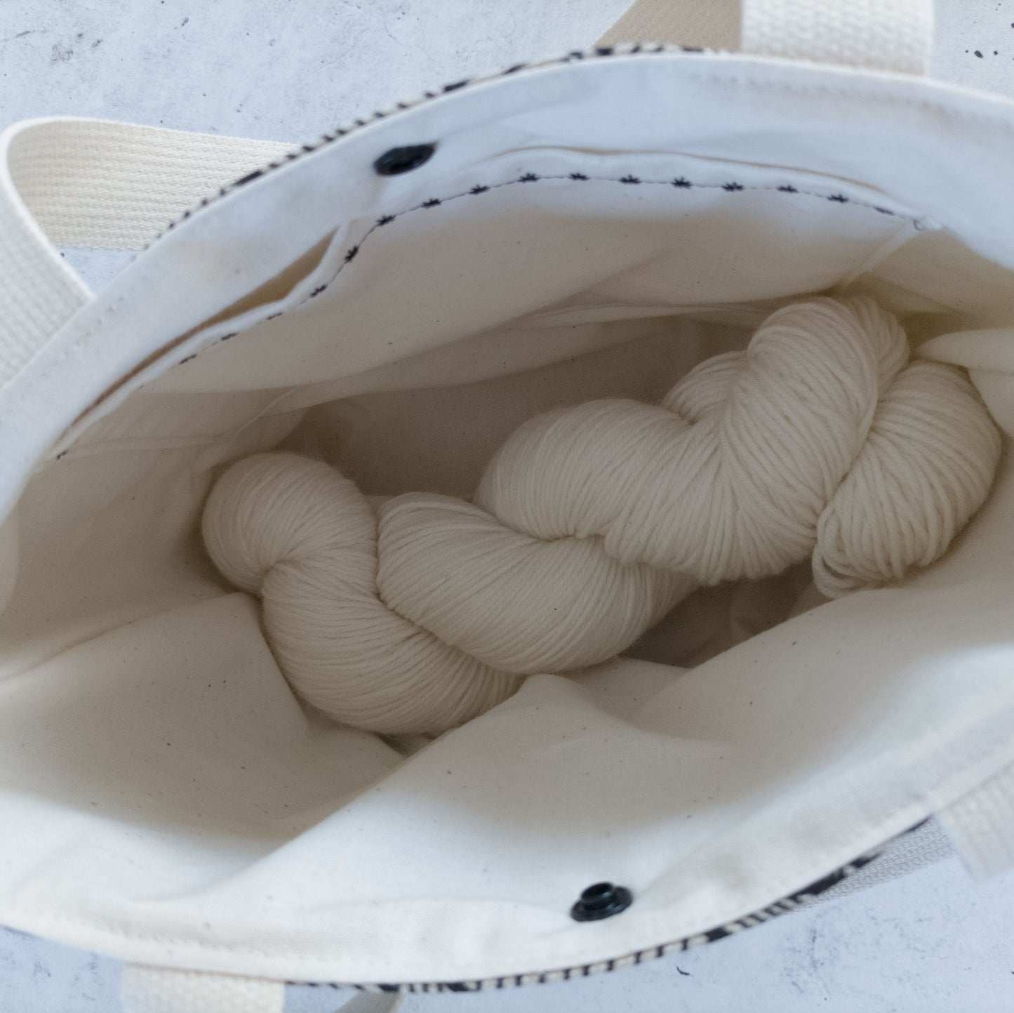 Projekttasche mit Druckknopf Größe S | Motiv Blätter