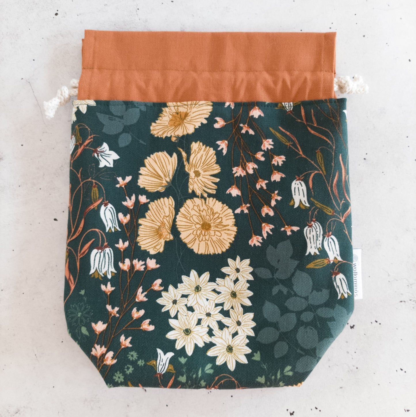Projektbeutel | Stricktasche für unterwegs | Motiv grüne Blumenwiese (braun)