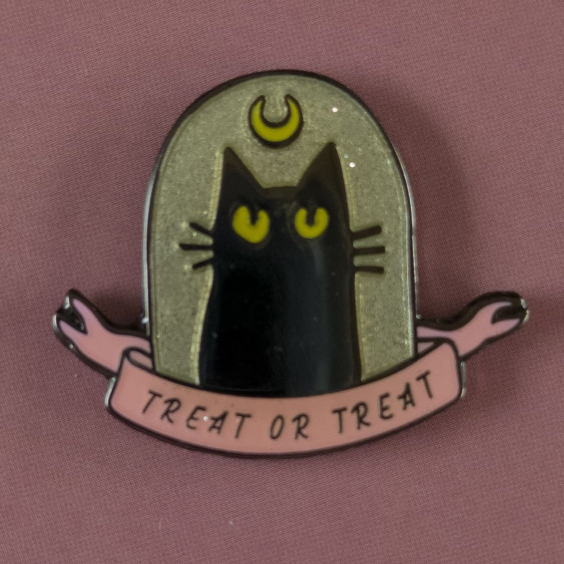 Emaille Pin | Motiv Treat or Treat Katze