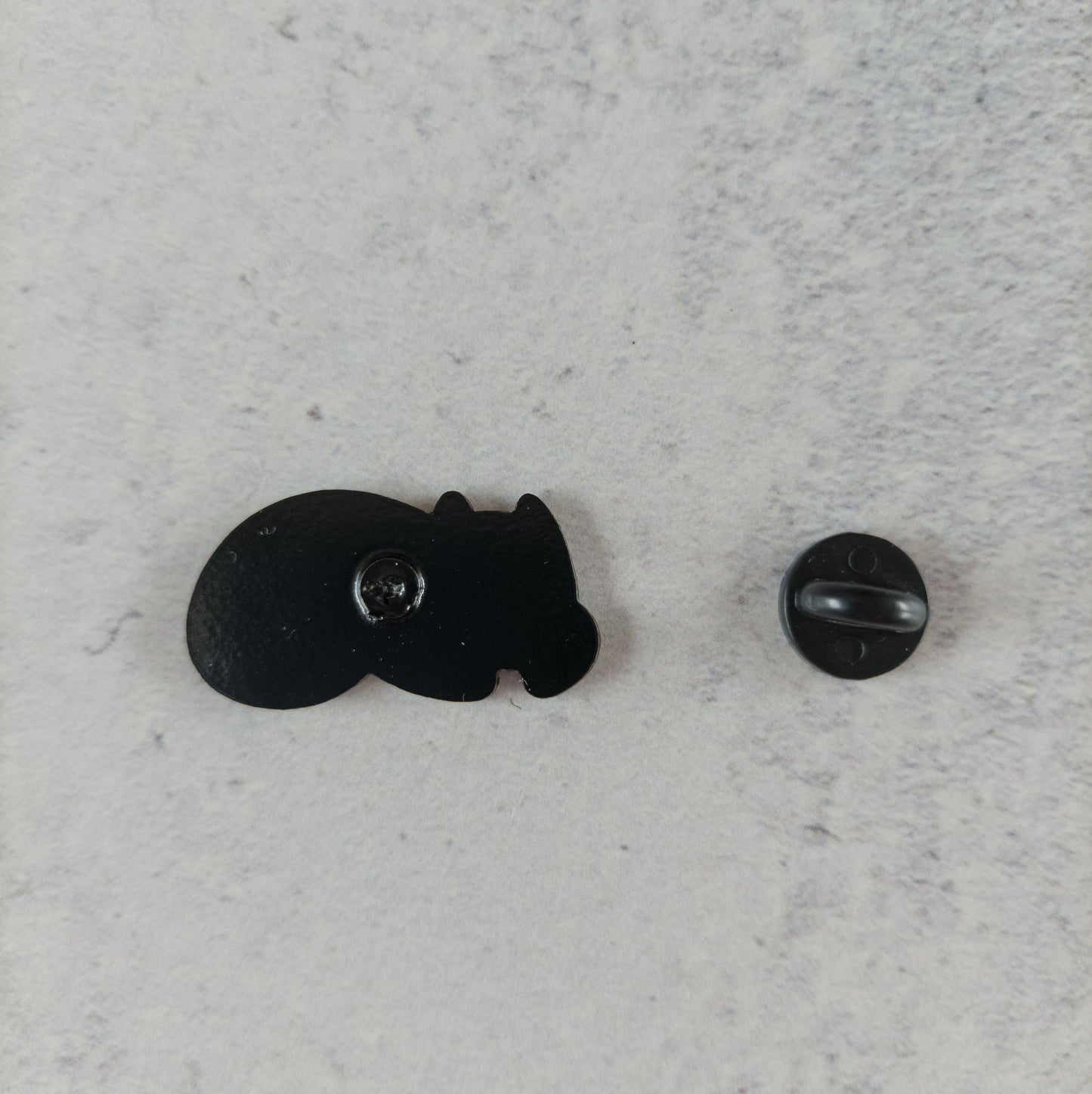 Emaille Pin | Motiv Good days start with cats and coffee