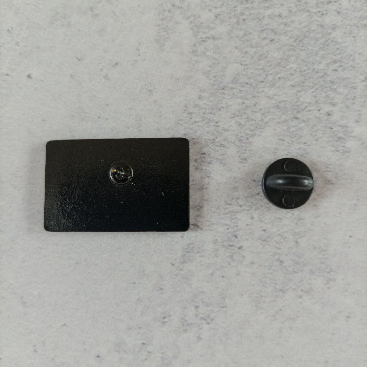 Emaille Pin | Motiv Musikkassette Best Of The 90's