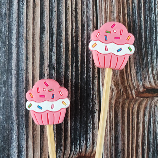 Zwei Maschenstopper aus Silikon | Motiv Cupcakes sakura pink