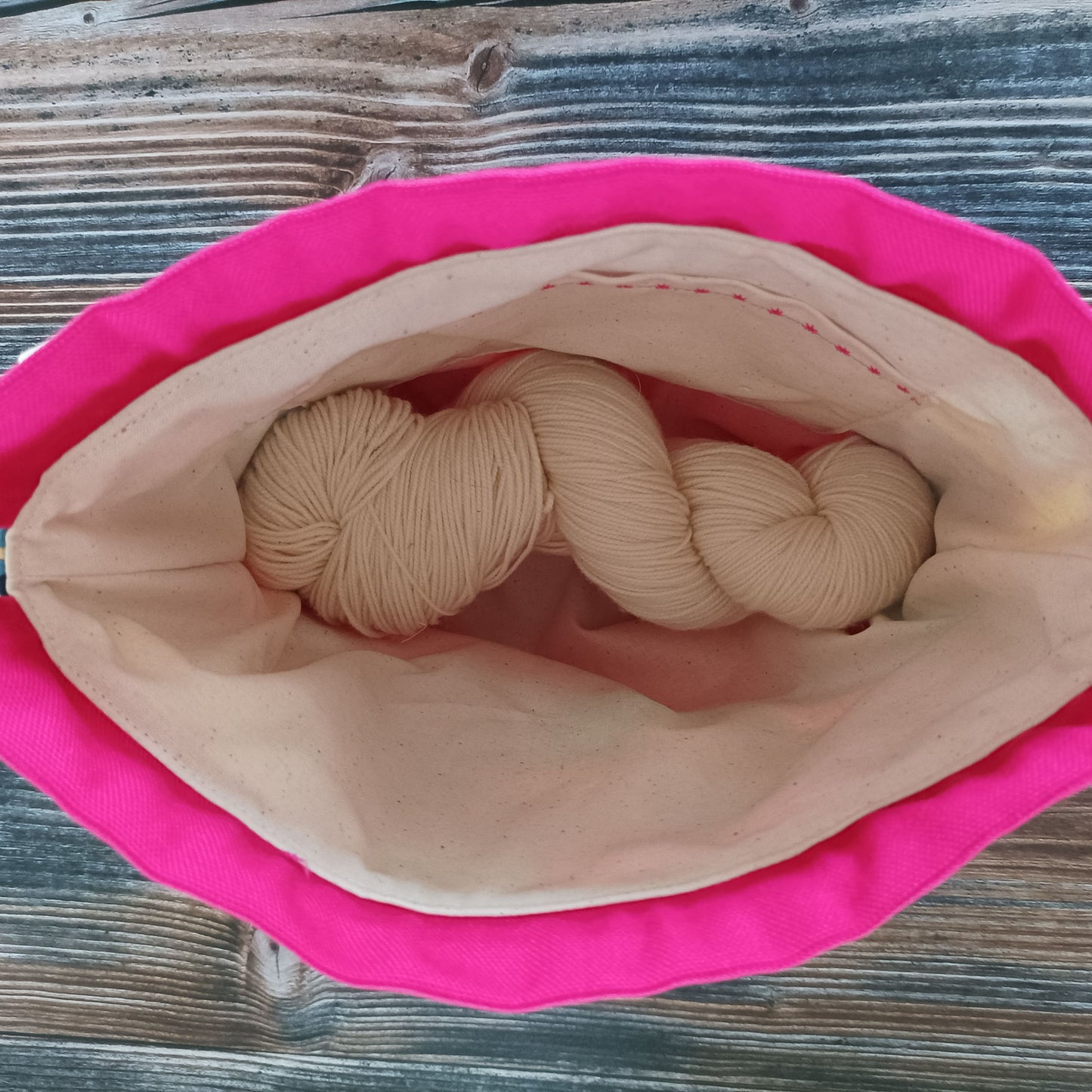 Projekttasche mit Kordelzug Größe S | Motiv Schmetterlingswiese pink