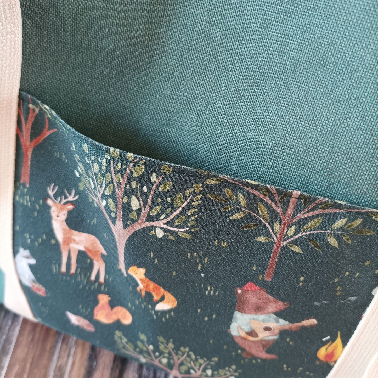 Shopper | Grün mit musizierenden Waldtieren