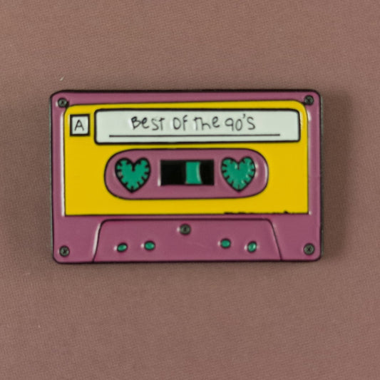 Emaille Pin | Motiv Musikkassette Best Of The 90's